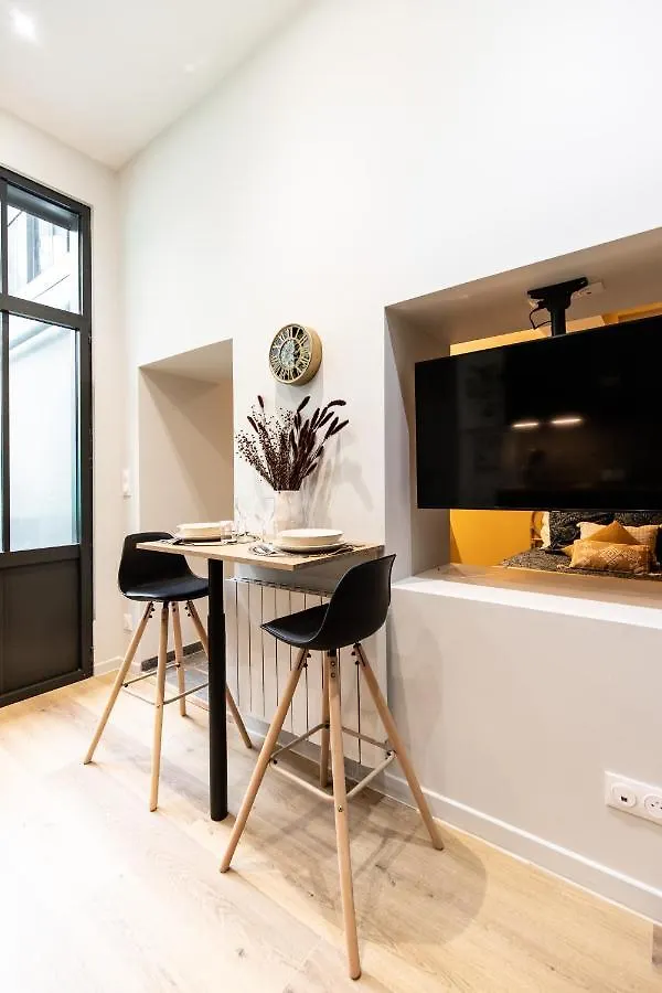 L'Instant Leger - Centre Ville Apartment Chambery 0*,